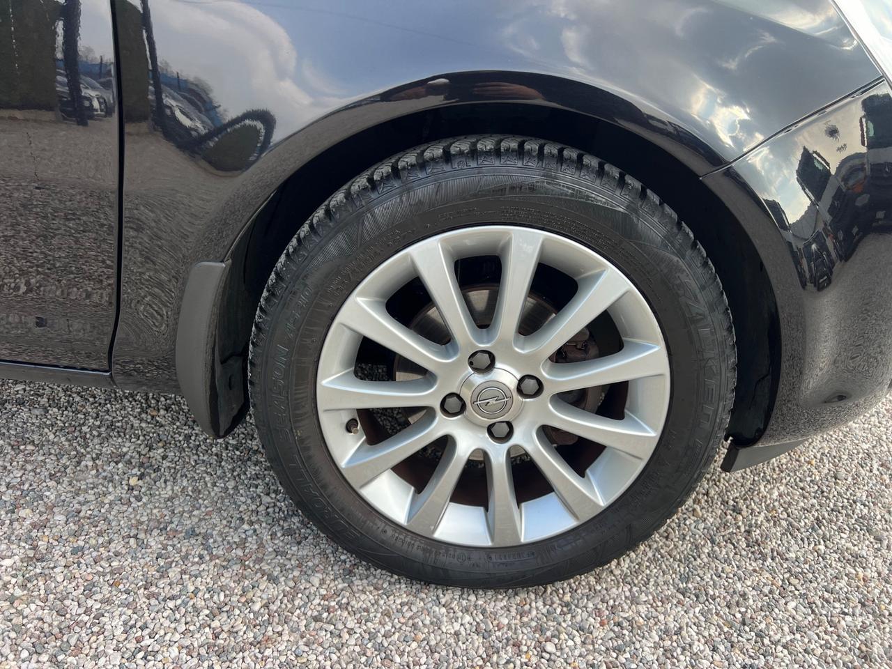 Opel Corsa 1.2 5 porte Enjoy