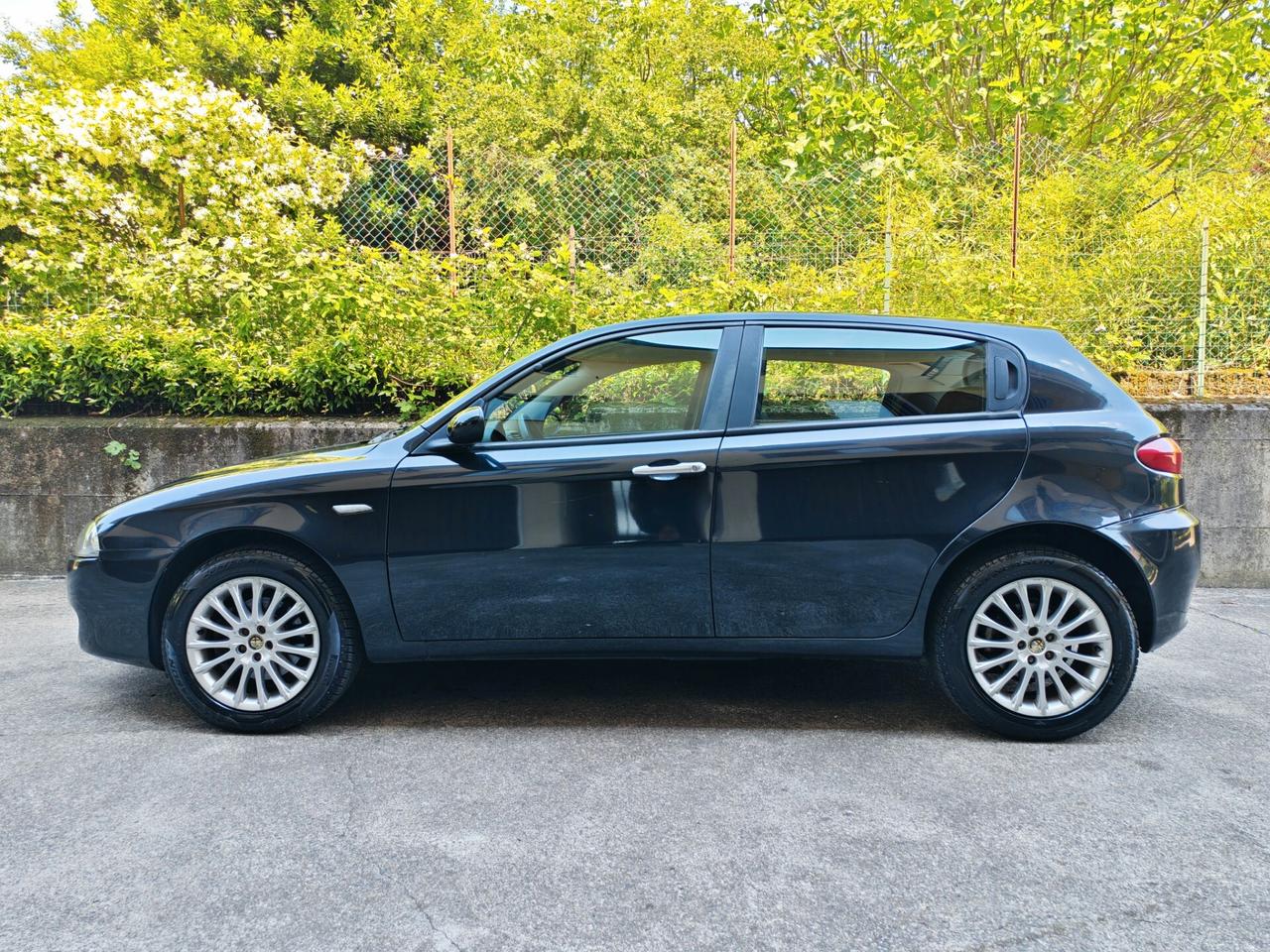 Alfa Romeo 147 1.6 BENZINA 120cv / 61.000km / Unipro