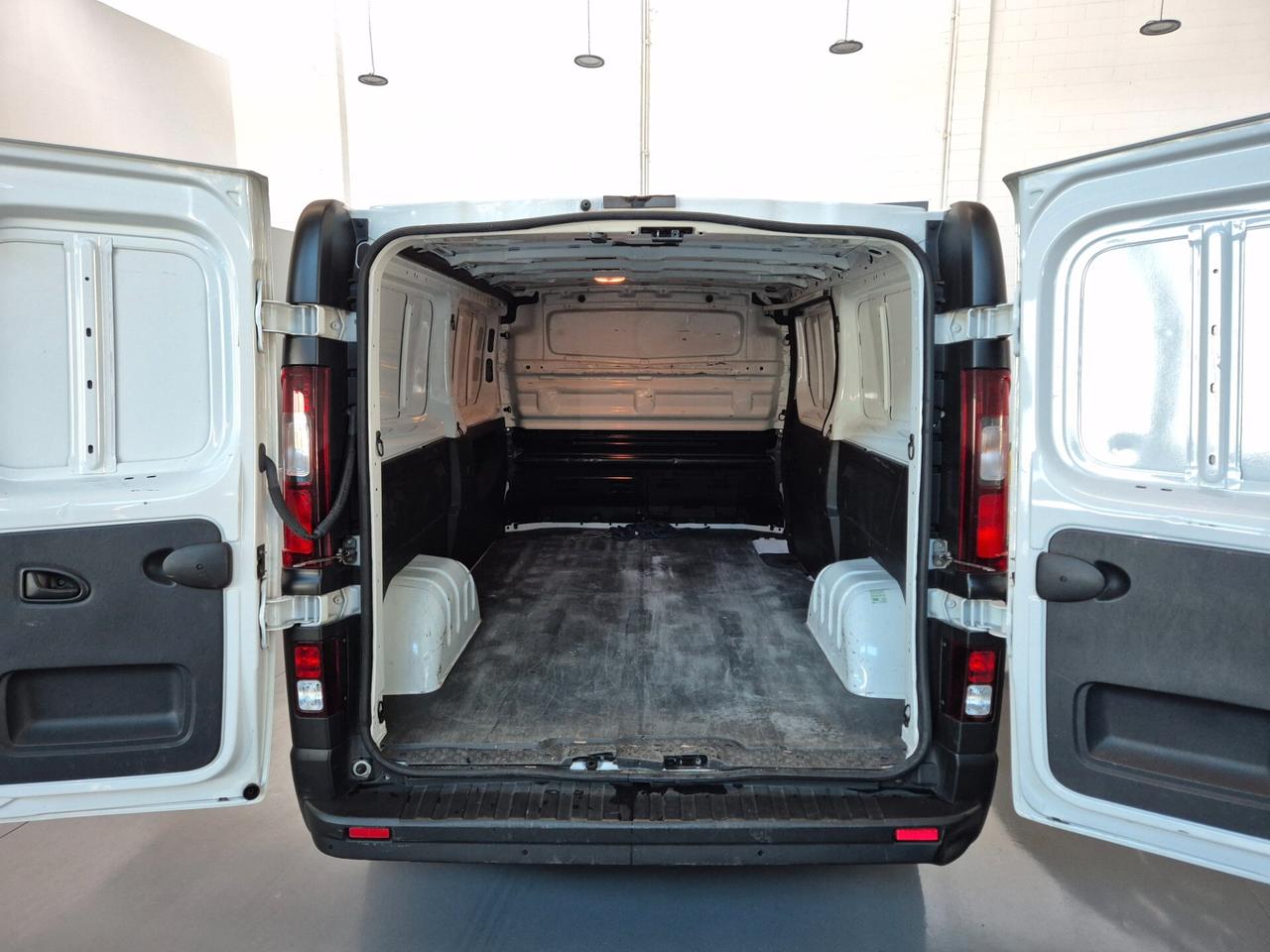 Opel vivaro 1.6d 125cv BIturbo 6 marce IvaEsposta Finanziabile