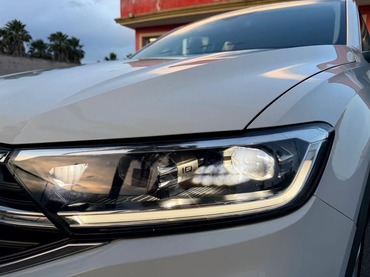 Volkswagen T-Roc 2.0 TDI SCR Style Virtual/Led