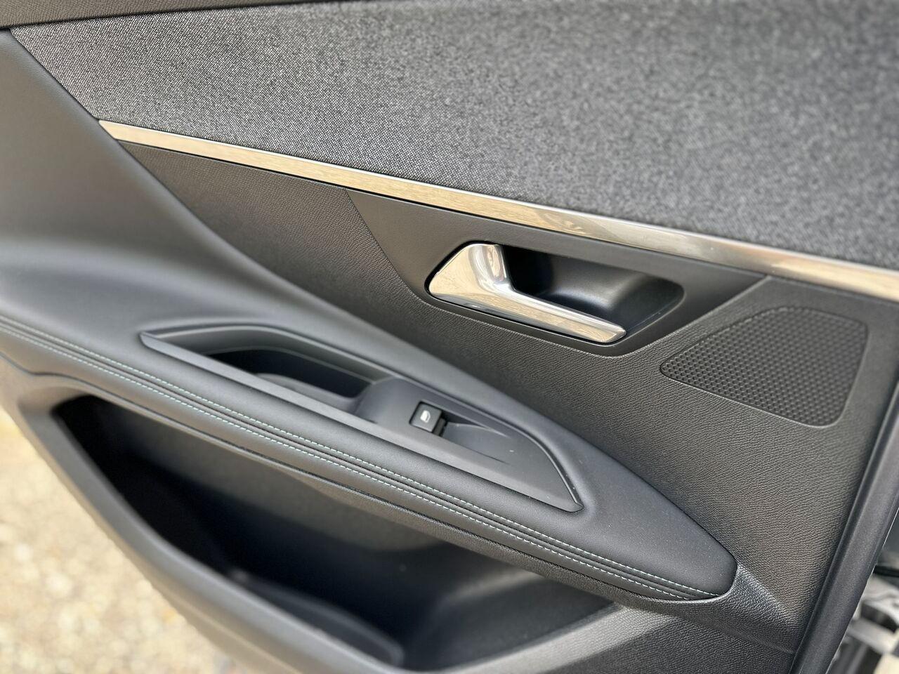 PEUGEOT 3008 II 2021 - 3008 1.2 puretech t Allure Pack s&s 130cv