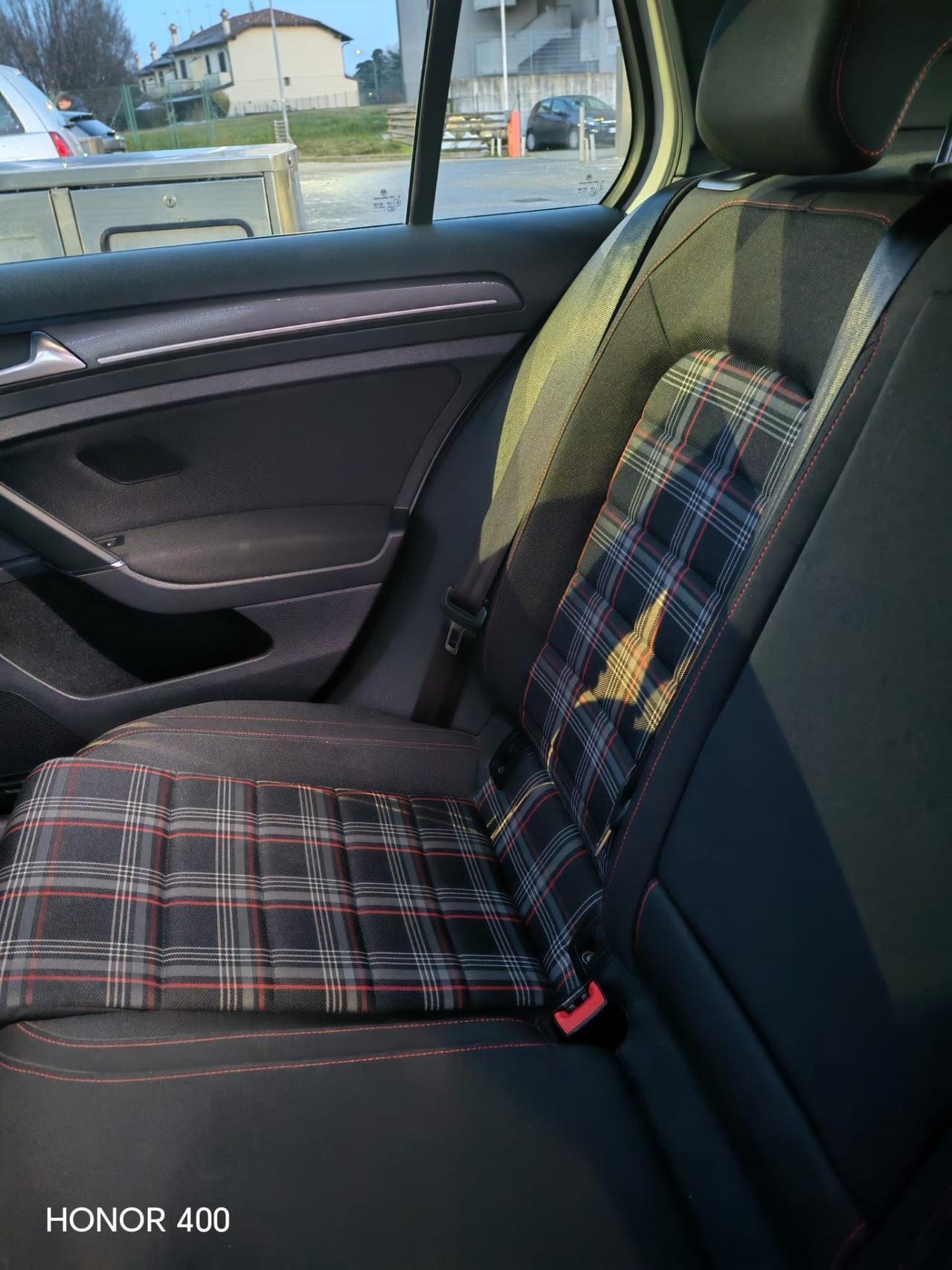 Volkswagen Golf GTI Performance 2.0 245 CV TSI DSG 5p. BMT