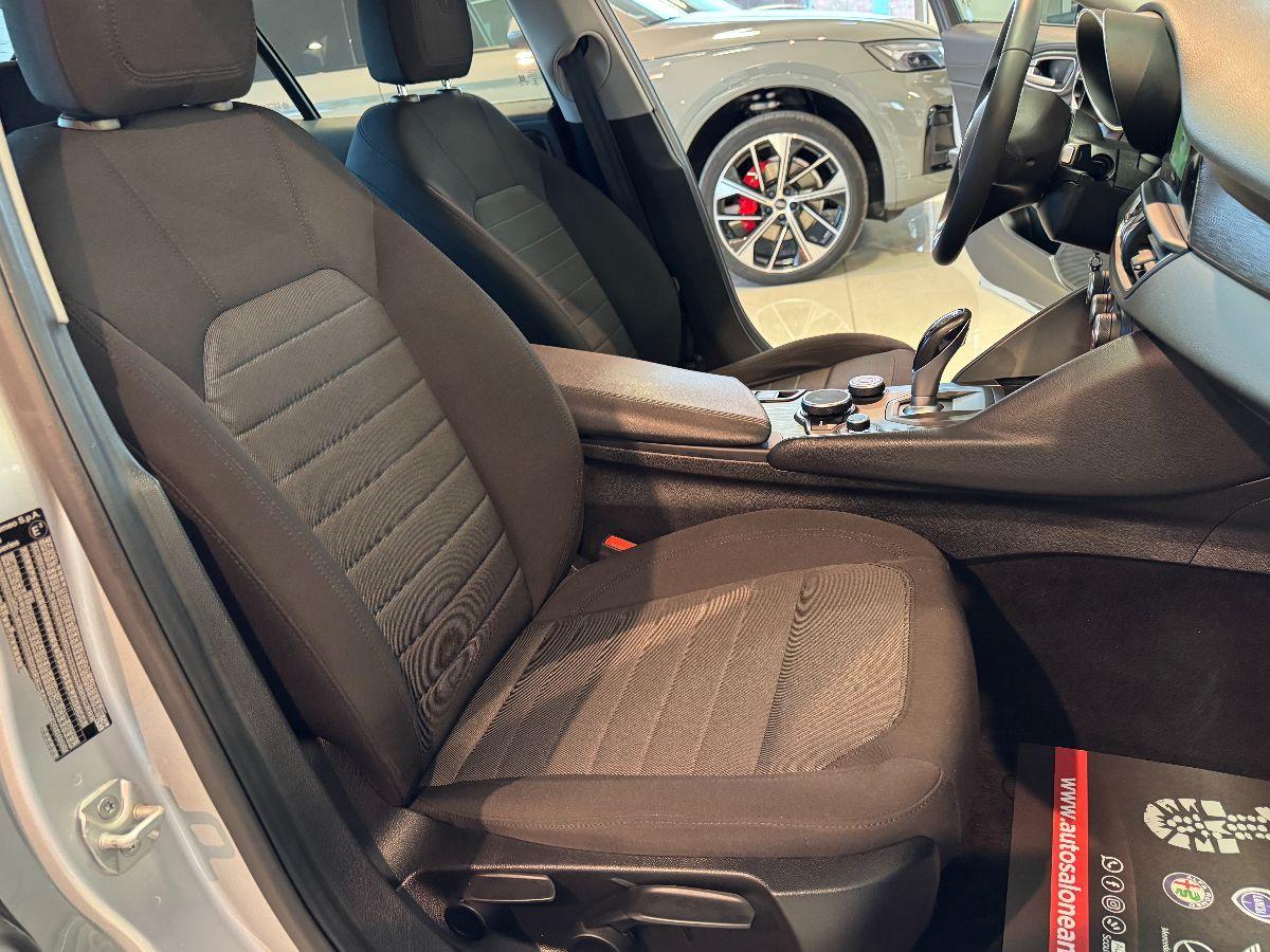 ALFA ROMEO Giulia 2.2 Turbodiesel 150 CV AT8 Super