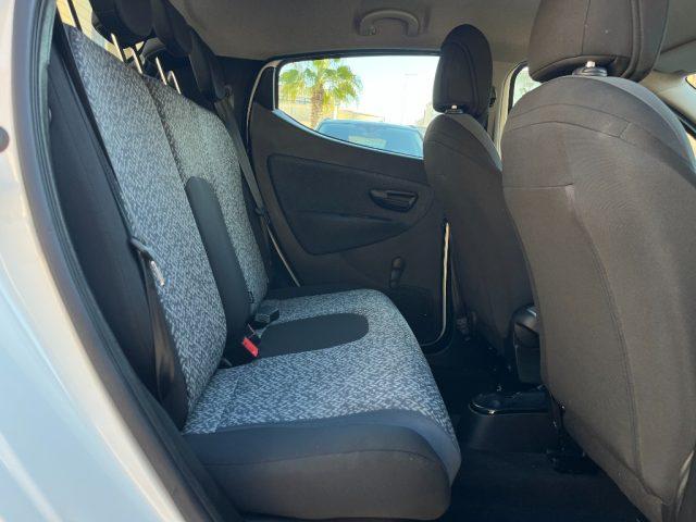 LANCIA Ypsilon 1.0 5p Hybrid Silver
