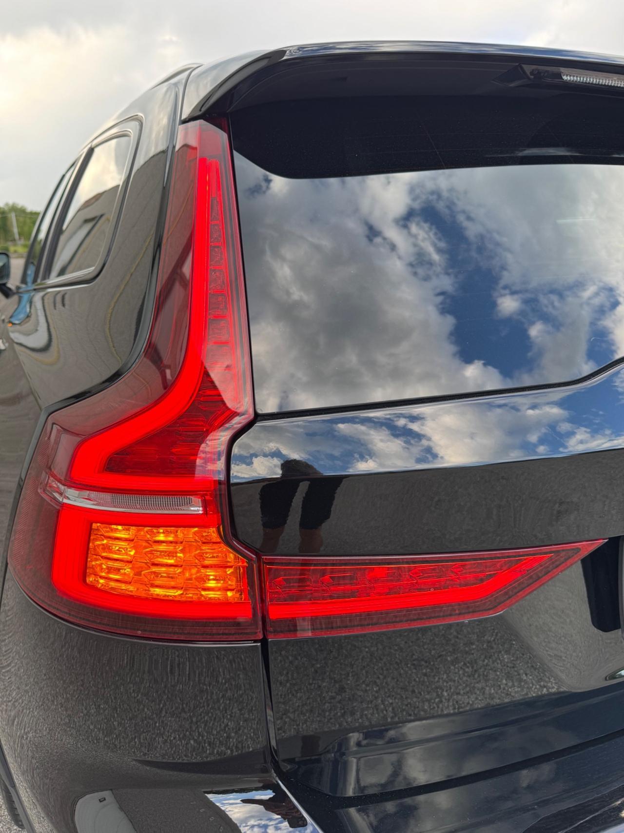 Volvo V60 Cross Country D4 AWD Geartronic Business Plus