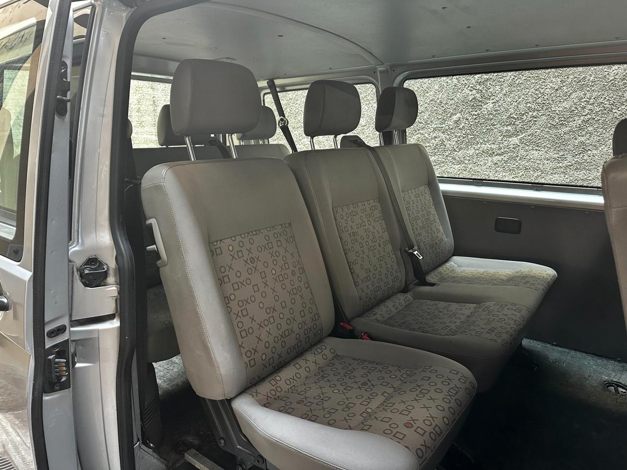 Volkswagen Transporter Caravelle 2.5 TDI/131CV PL Trendline