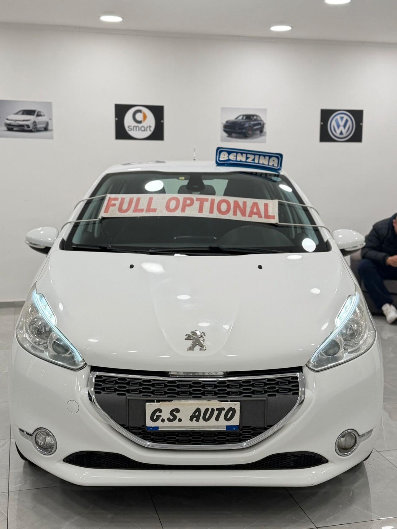 Peugeot 208 2014 Allure 1.2cc Benzina