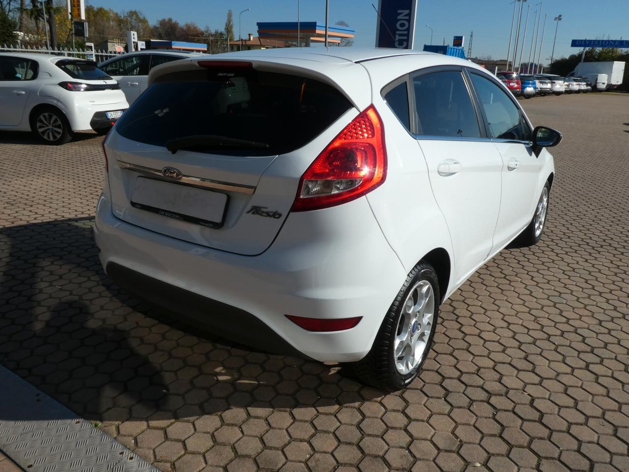 Ford Fiesta 1.4 5p. Bz.- GPL Titanium OK NEOPATENTATI