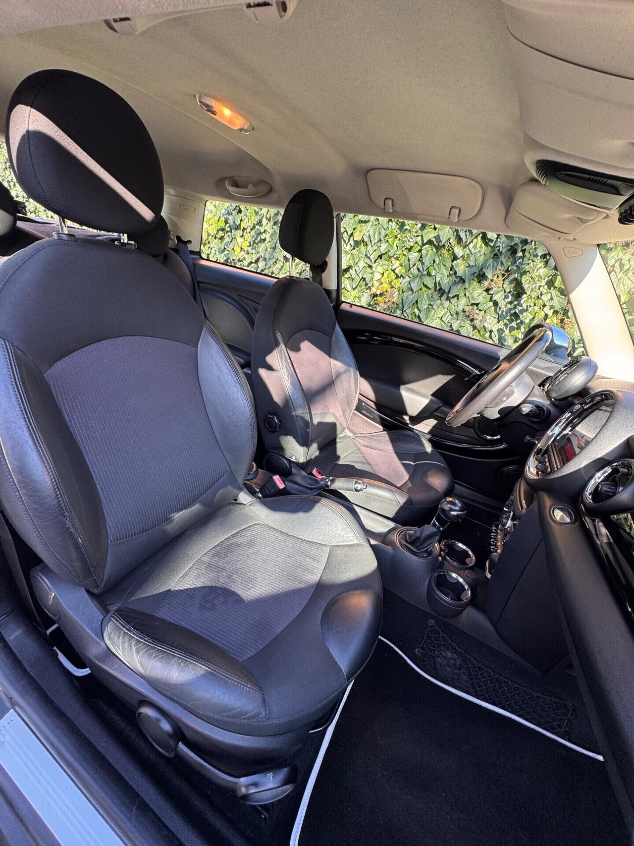 Mini 2.0 16V Cooper D Automatica