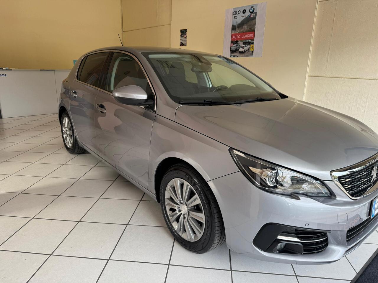 Peugeot 308 PureTech Turbo 130 S&S Allure