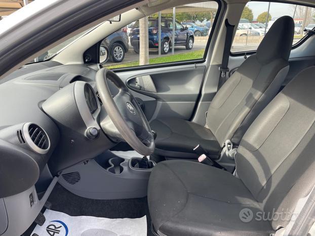 Toyota Aygo 5p 1.0 Sol FL