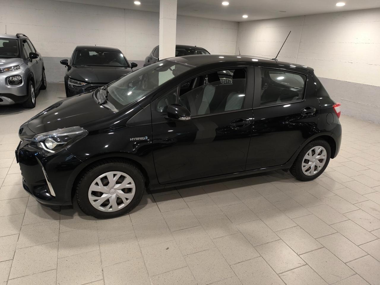 Toyota Yaris 1.5 Hybrid 5 porte Business