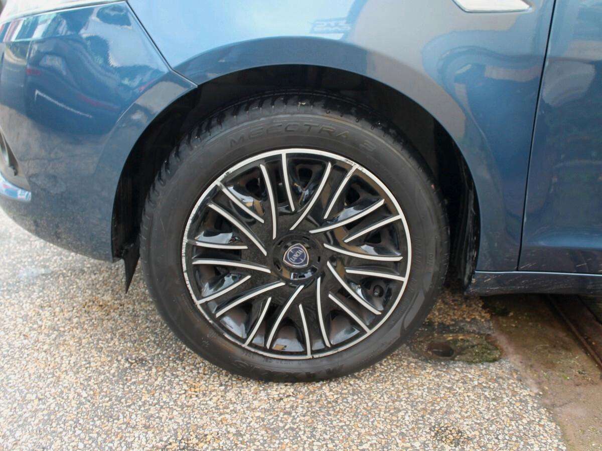 Lancia Ypsilon 1.0 FireFly 5 porte S&S Hybrid Silver Plus **PREZZO VERO** UNIPRO IVA DEDUCIBILE