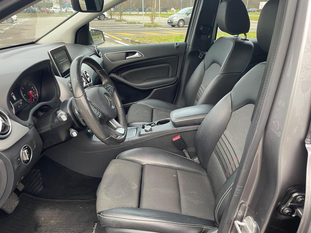 Mercedes-benz B 180 d Automatik Premium*Neopatentati*Solo 44000Km*Euro6