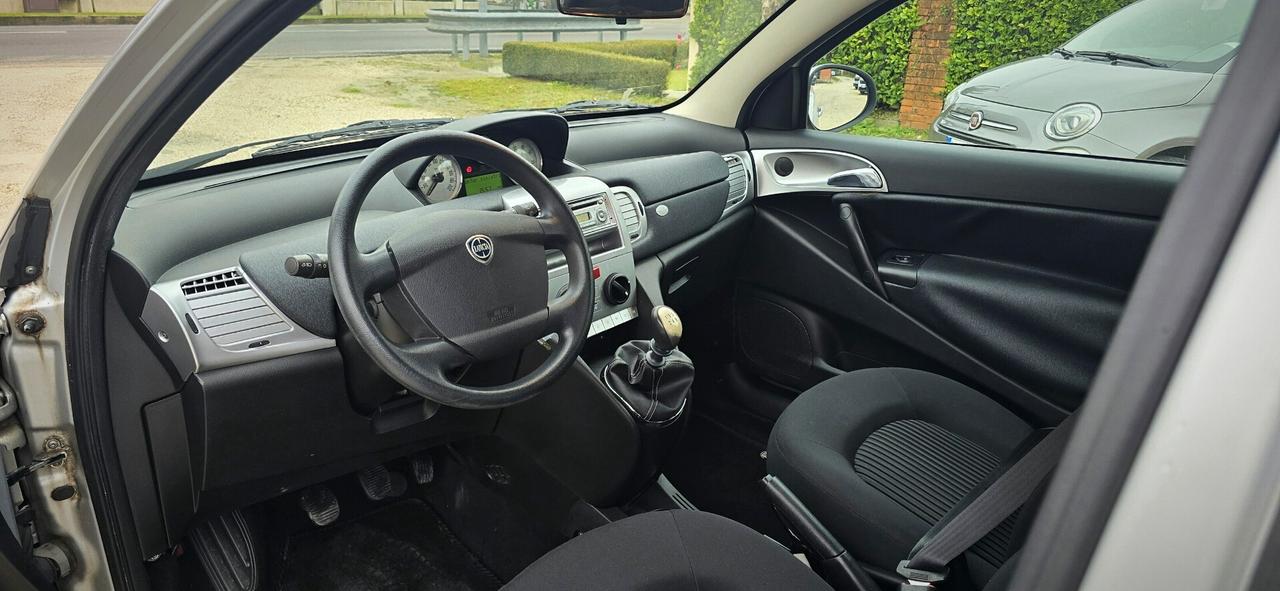 Lancia Ypsilon 1.2 Benzina - 2010