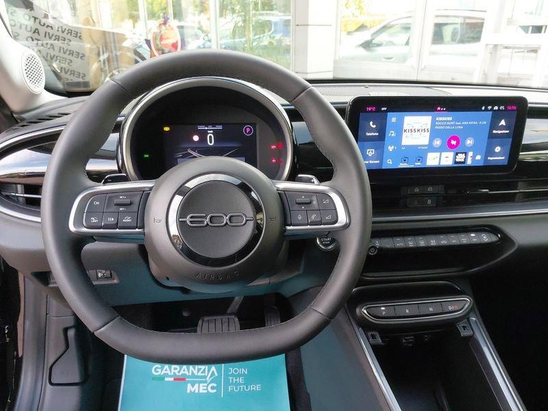 FIAT 600 600 1.2 hybrid Business 145cv auto