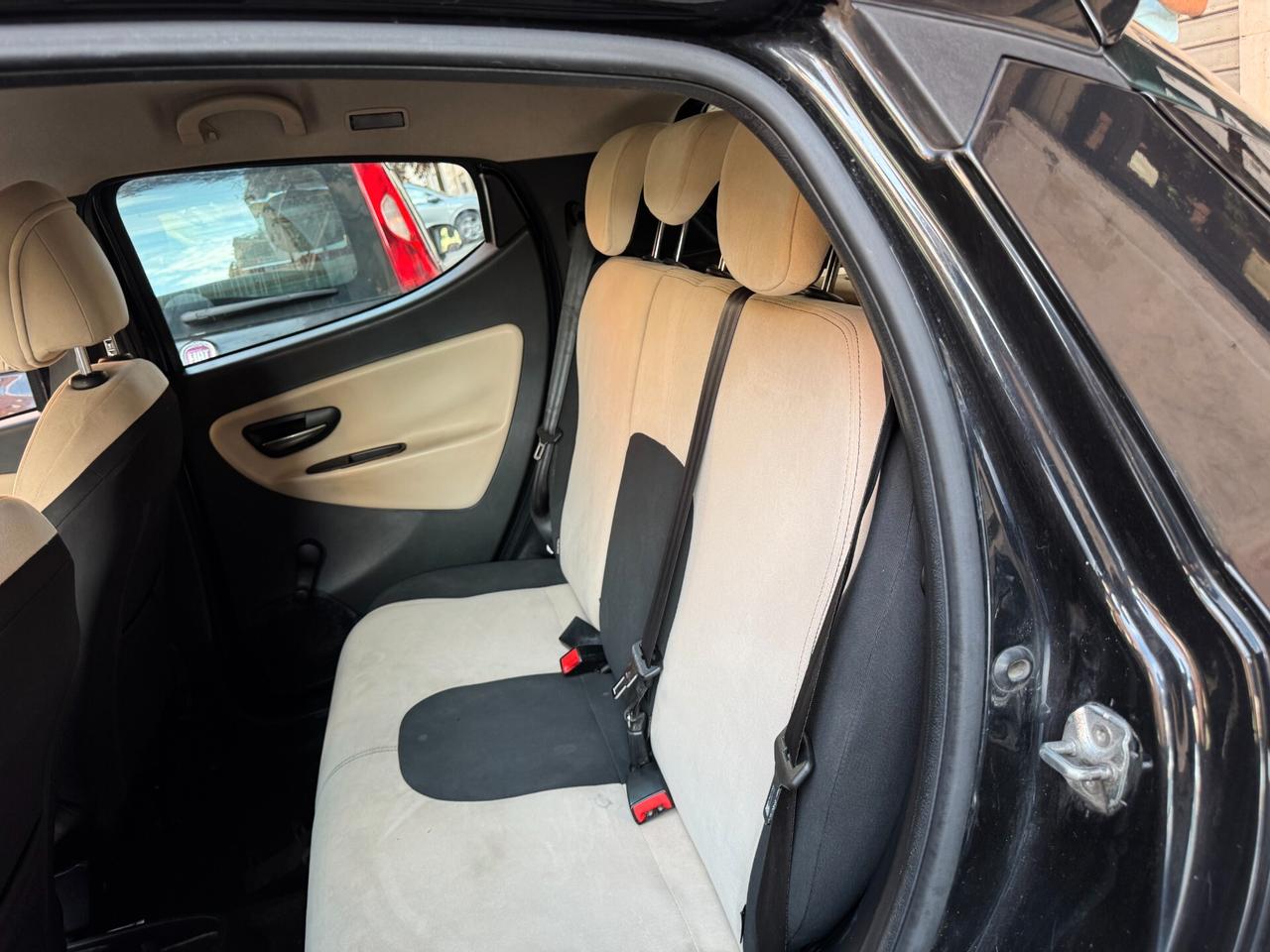 Lancia Ypsilon 1.3 MJT 16V 95 CV 5 porte S&S Gold