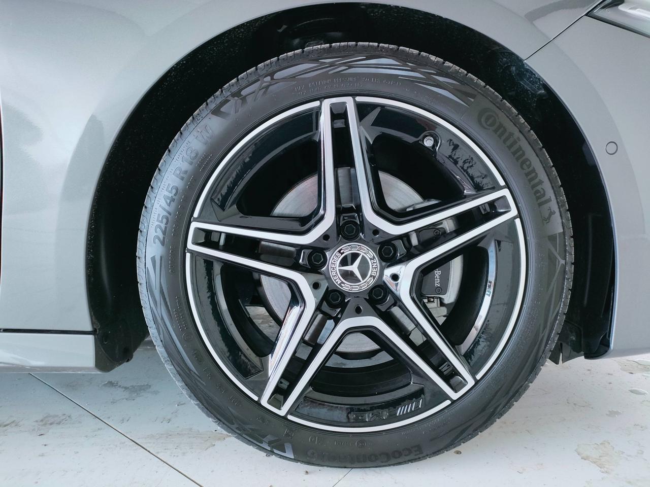 Mercedes-Benz A 200 d Automatic