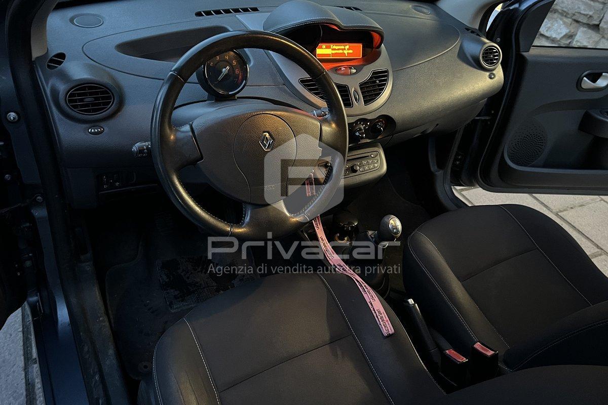 RENAULT Twingo 1.2 16V LEV Dynamique