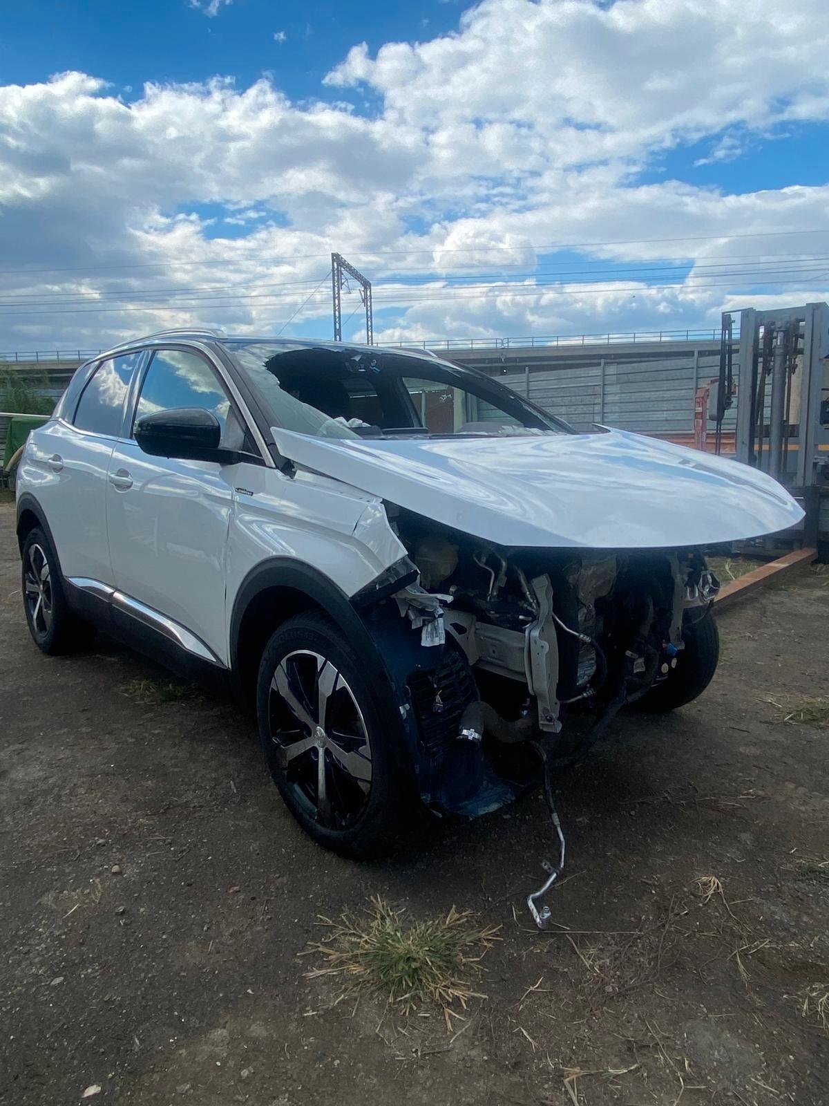 Peugeot 3008 2020 BlueHDi 120 S&S EAT6 GT Line SINISRATA