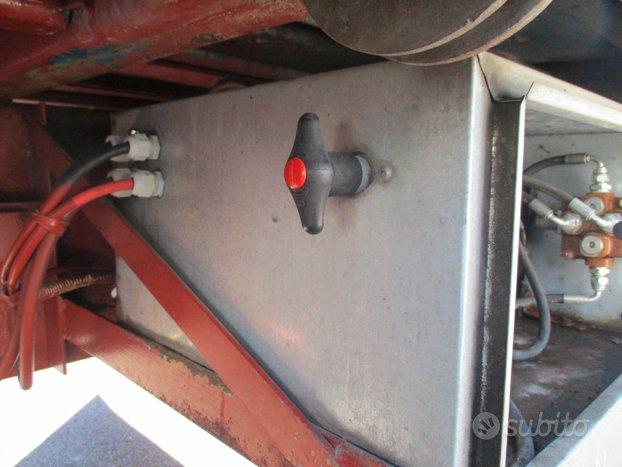 Iveco EUROCARGO 120/24 TRASPORTO BESTIAME