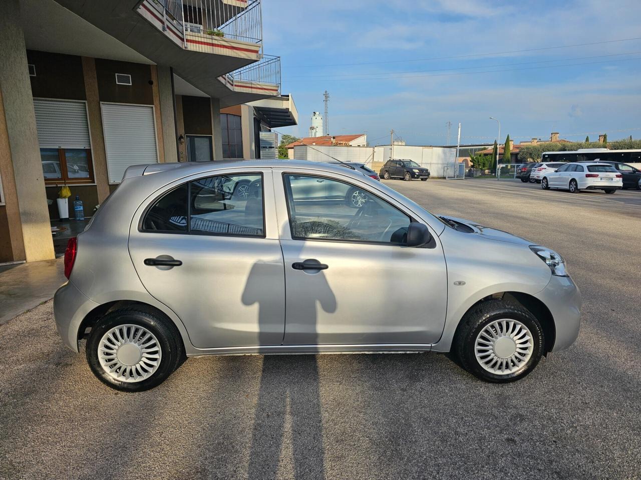 Nissan Micra 1.2 12V 5 porte - Neopatentati