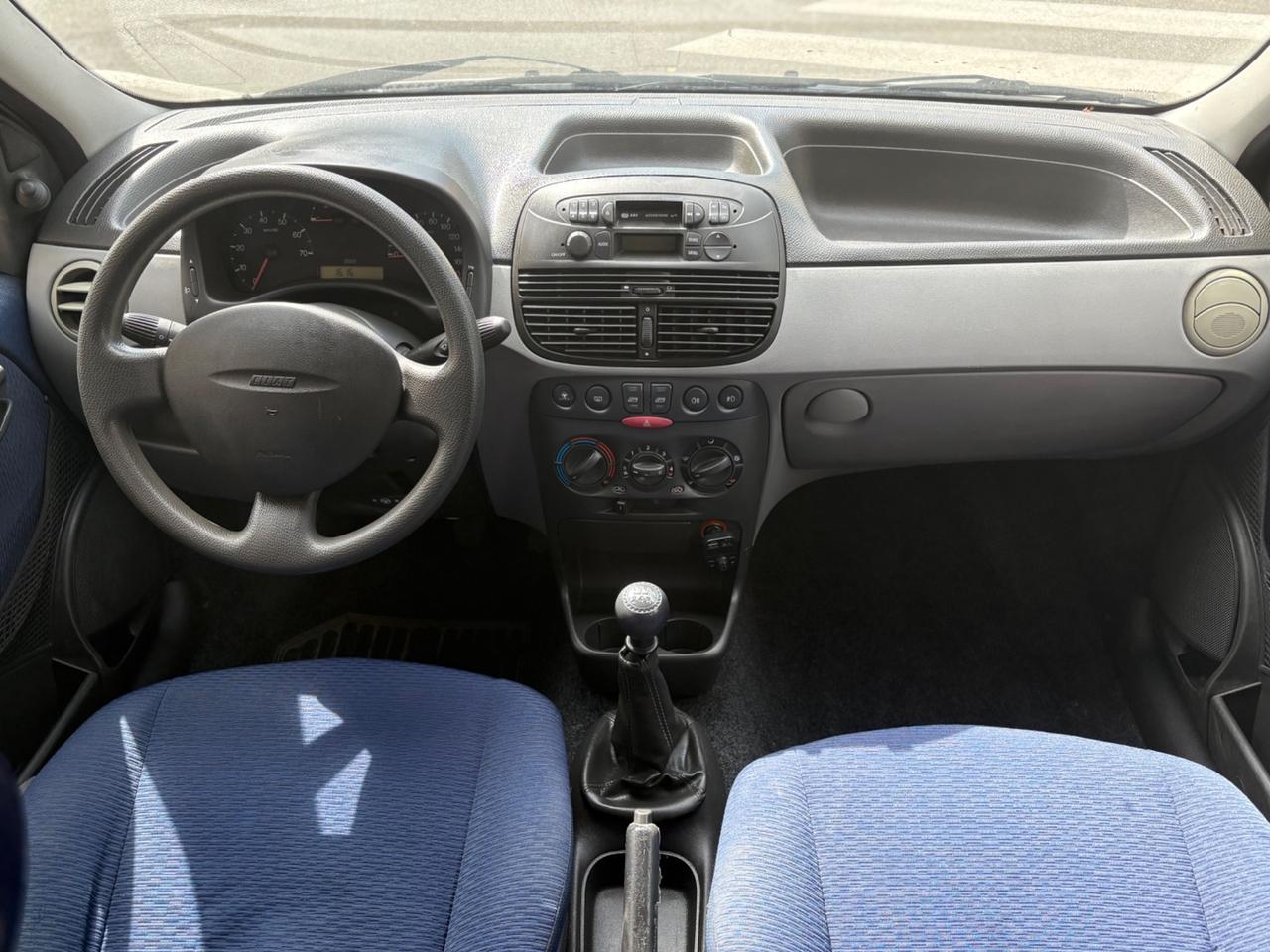 Fiat Punto 1.2i 16V cat 5 porte HLX