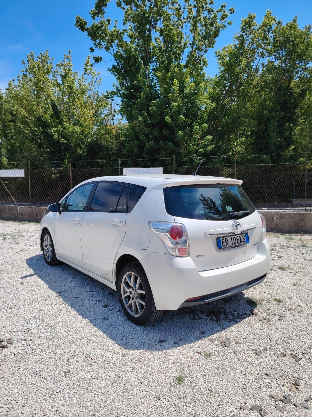 Toyota Verso 2.0 D Active 7 posti