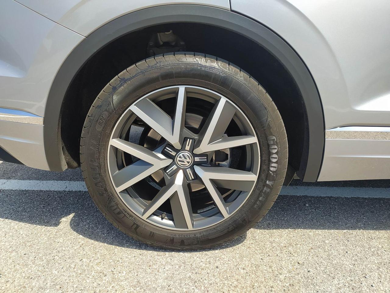 Volkswagen Touareg Advanced 3.0 V6 TDI #6170