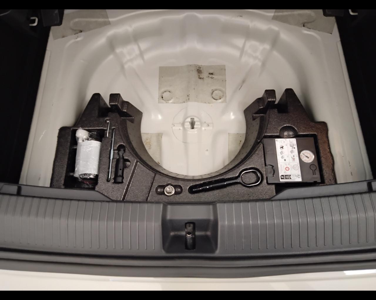 VOLKSWAGEN T-Roc I 2022 - T-Roc 2.0 tdi R-Line 115cv