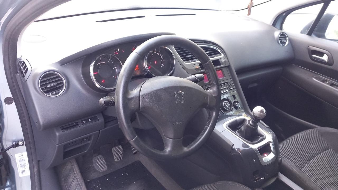 Peugeot 5008 1.6 HDi 112CV Tecno