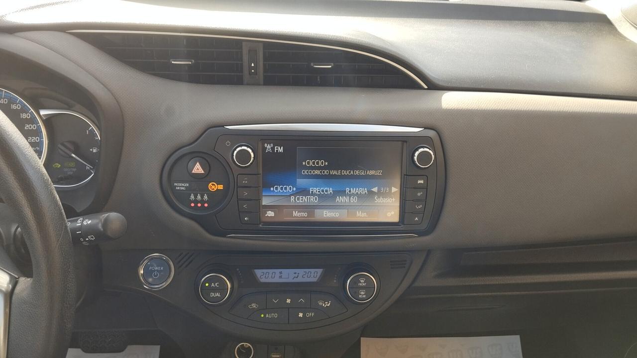 TOYOTA YARIS 1.5 Hybrid AUTO -GRANZIA FULL