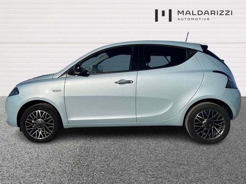 Lancia Ypsilon III 2021 1.0 firefly hybrid Gold Plus s&s 70cv