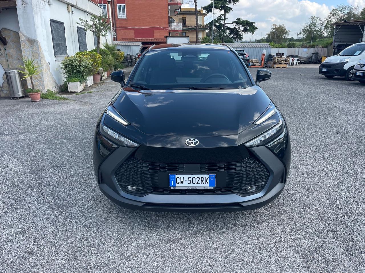 Toyota C-HR 1.8 HV ACTIVE SOLO 12 MILA KM !!
