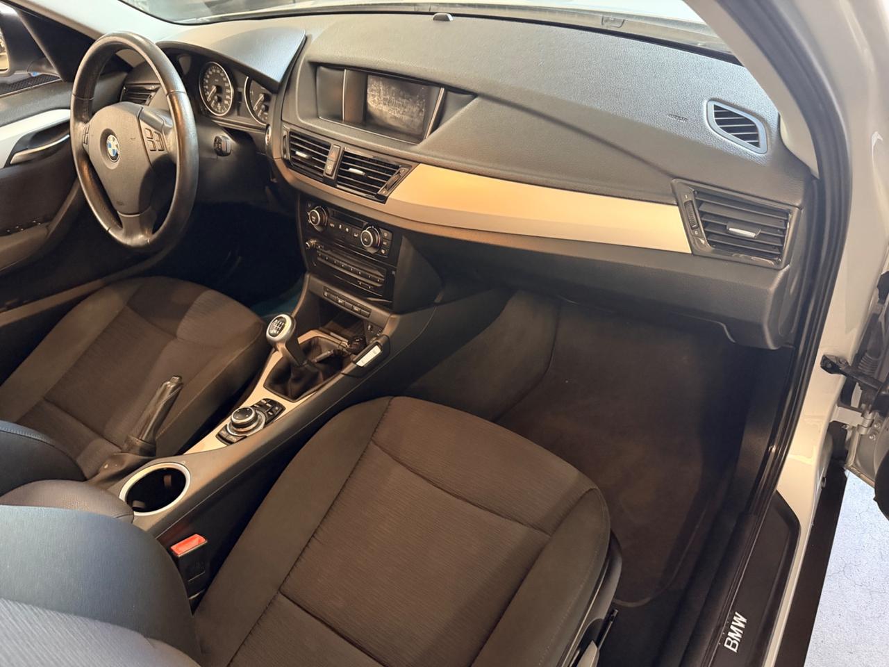 Bmw X1 sDrive18d X Line