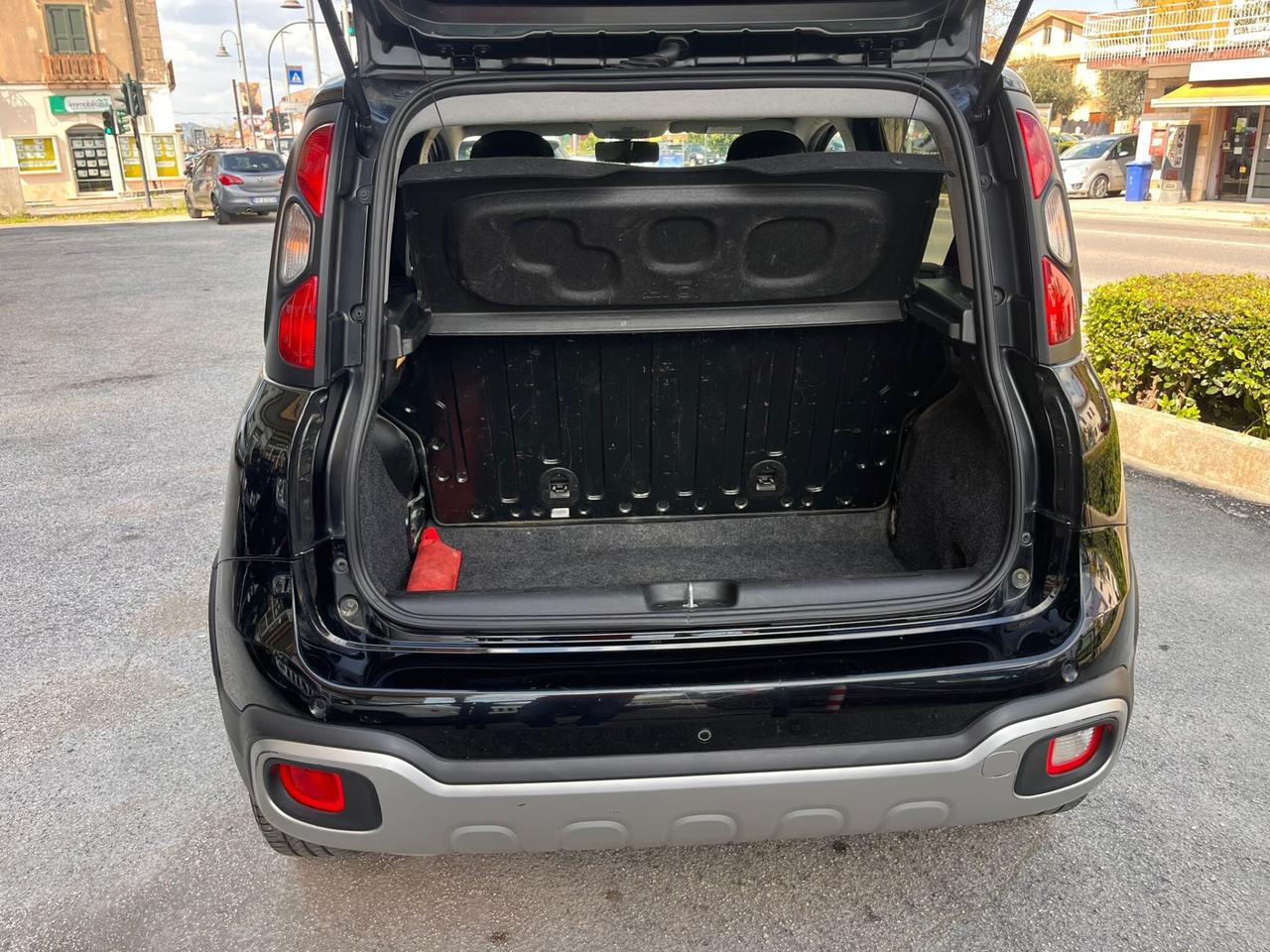 FIAT PANDA HYBRID CITY CROSS 1.0 FIREFLY