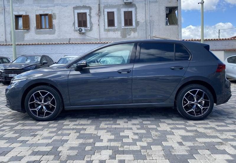 Volkswagen Golf 8 Life 2.0 TDI 116CV