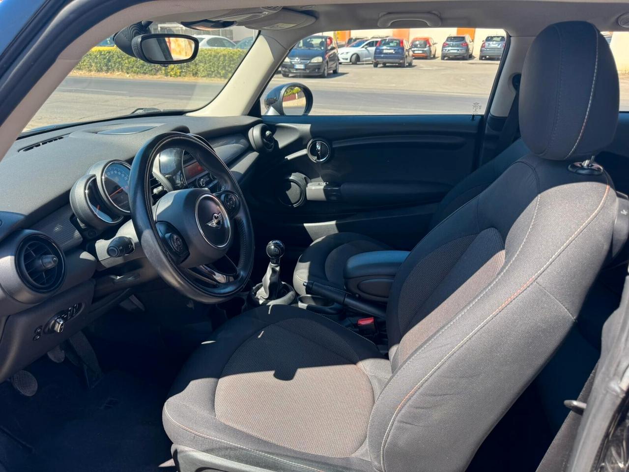 Mini Cooper D 1.5 DIESEL - 2017