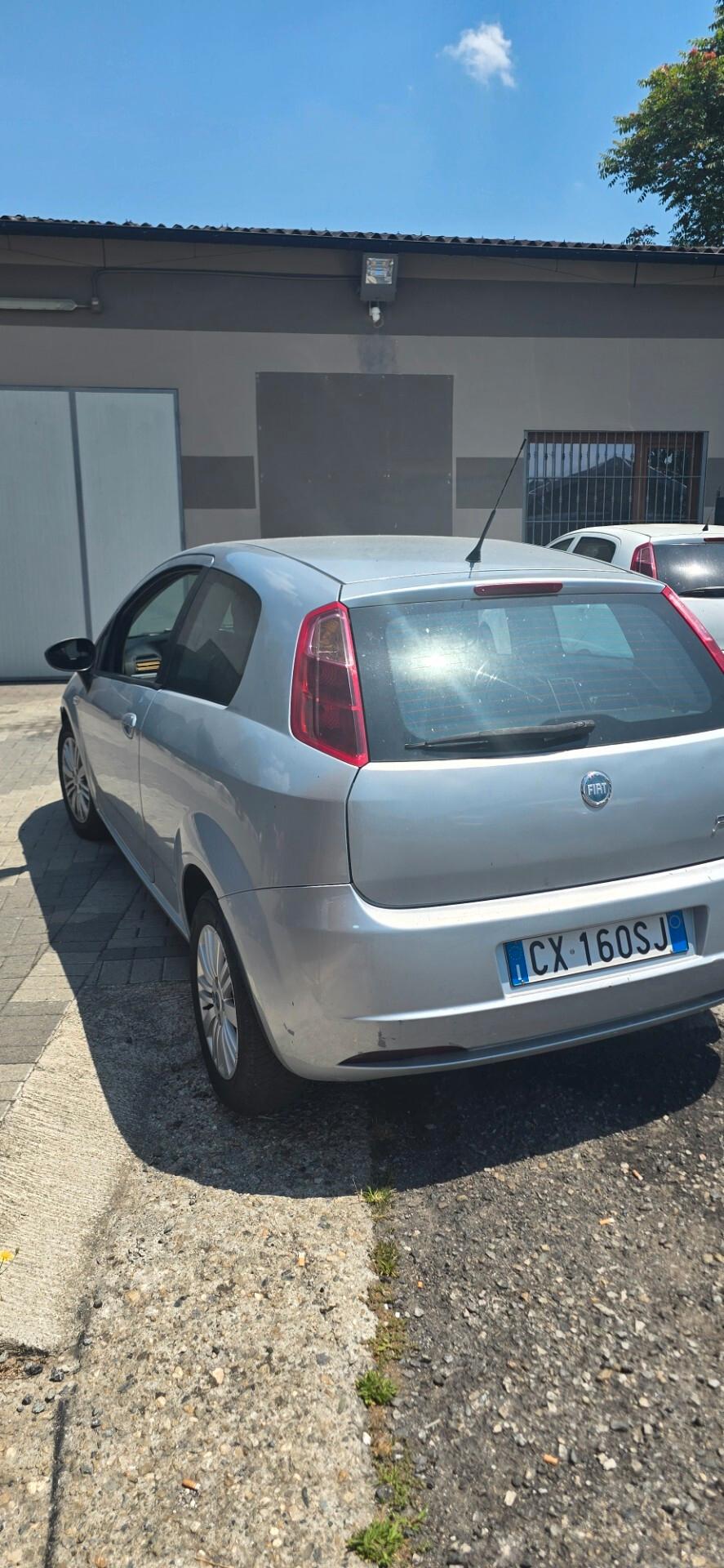 Fiat Grande Punto 1.3 MJT 75 CV 3 porte Dynamic