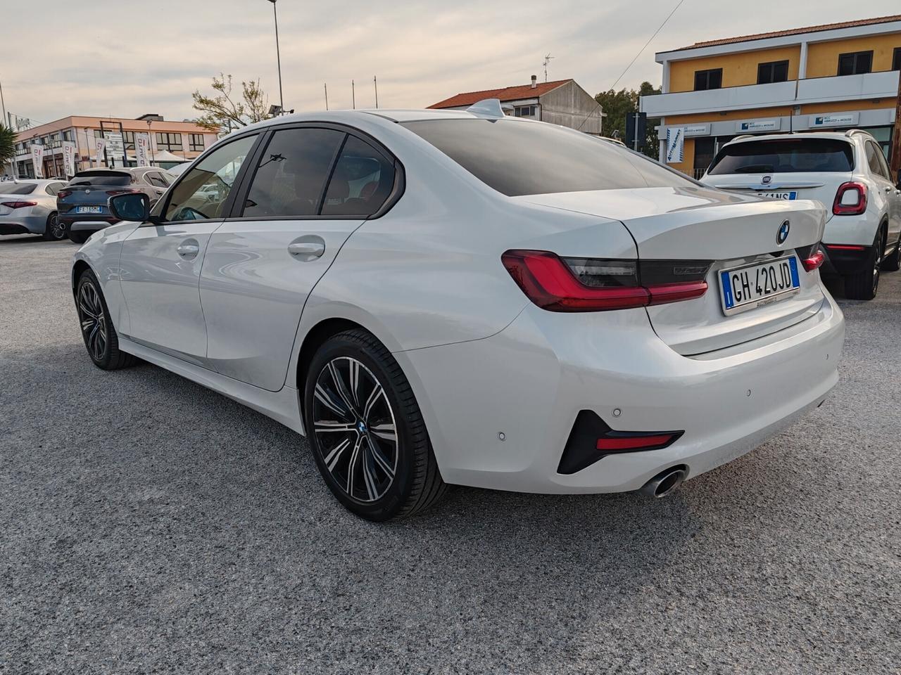 Bmw 320d xDrive 48v Business Advantage Aut.