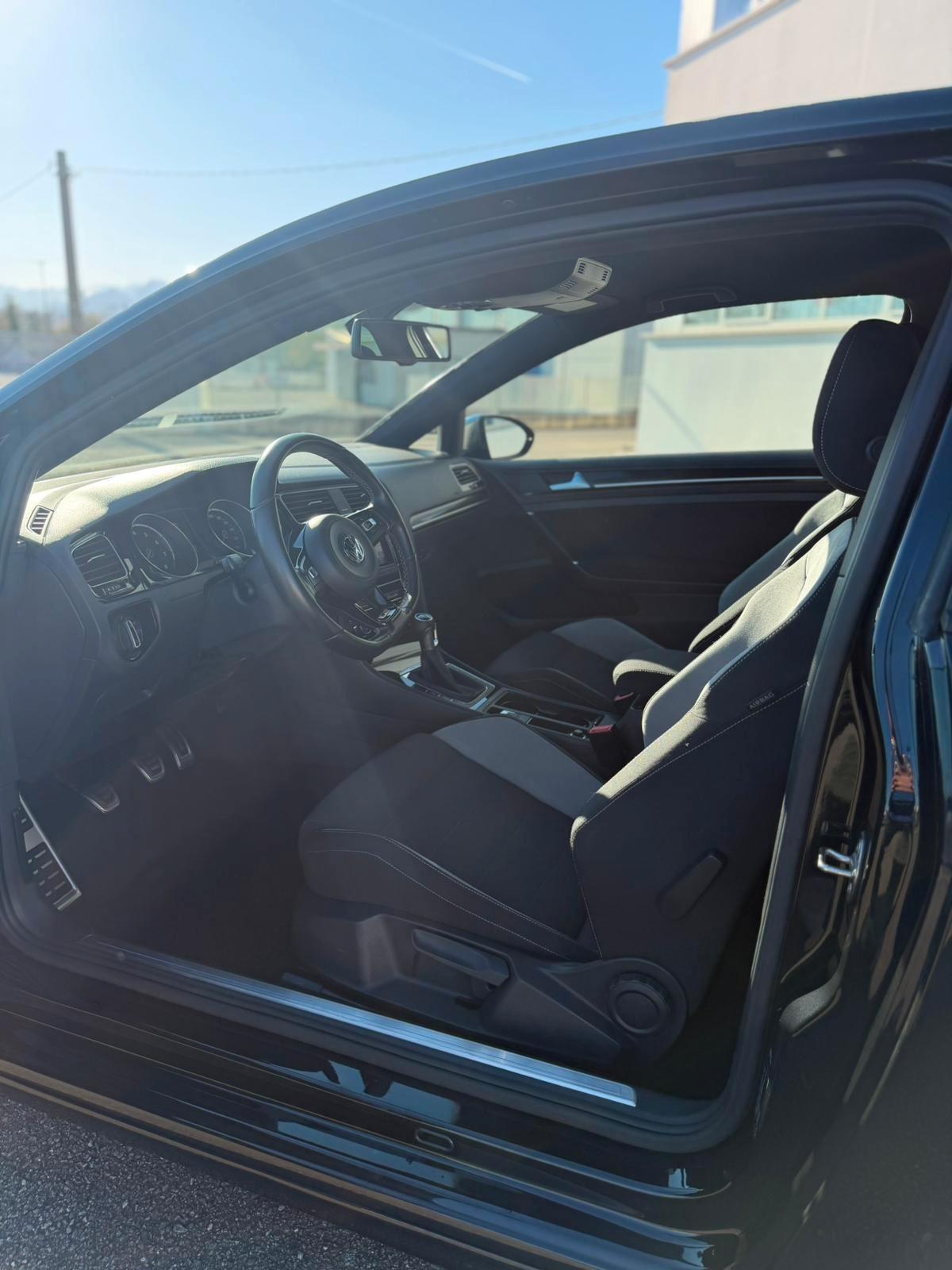 VOLKSWAGEN Golf 7ª serie Golf R 2.0 3p.