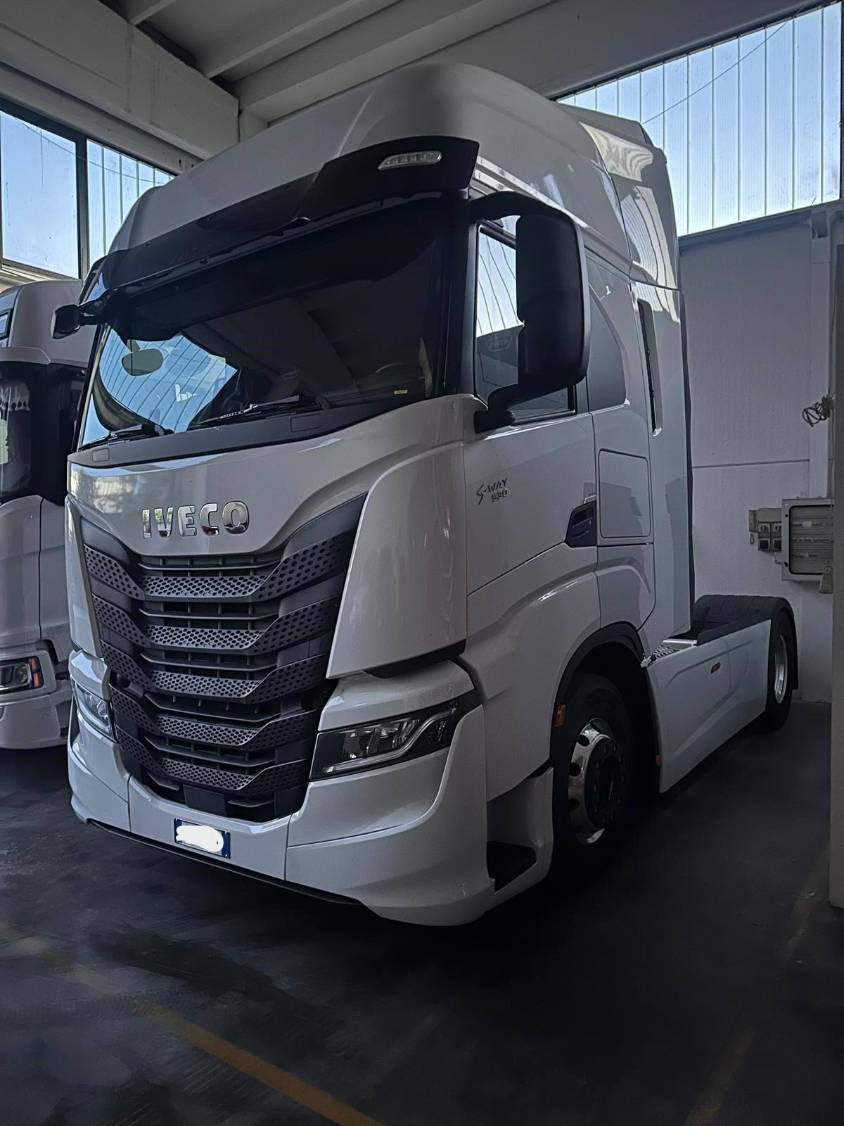 Iveco S-Way 530