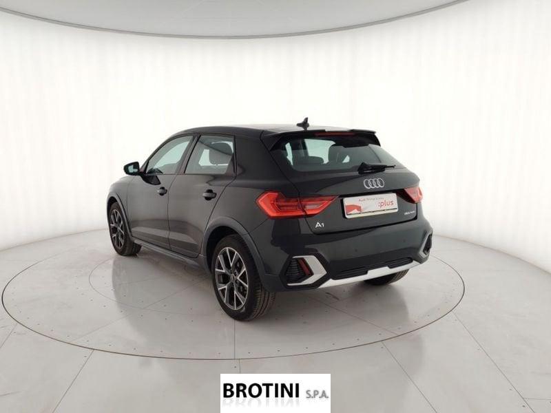 Audi A1 Sportback 35 TSI Allstreet S Tronic Identity Contrast