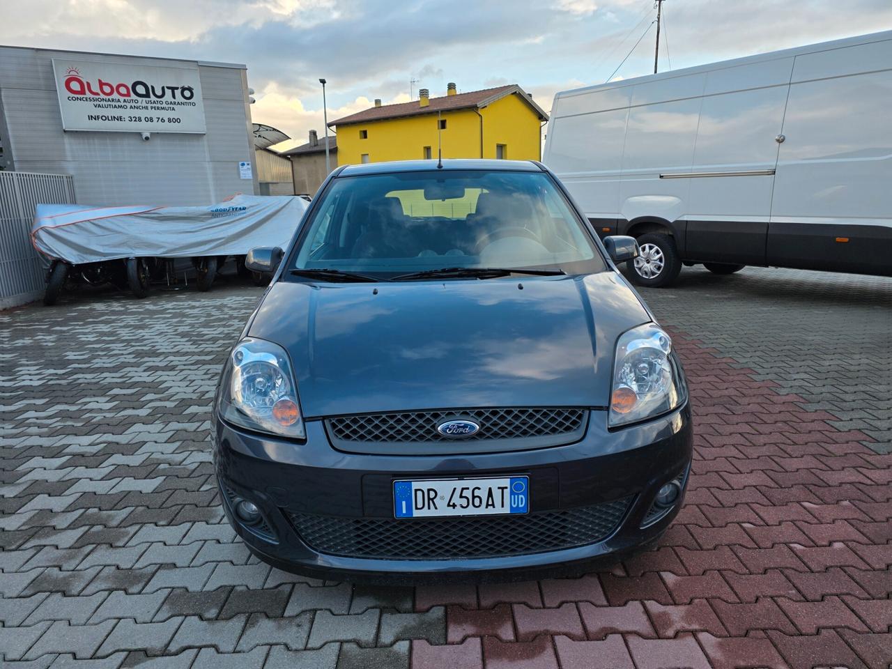 Ford Fiesta 1.4 TDCi 68CV 3 porte Titanium
