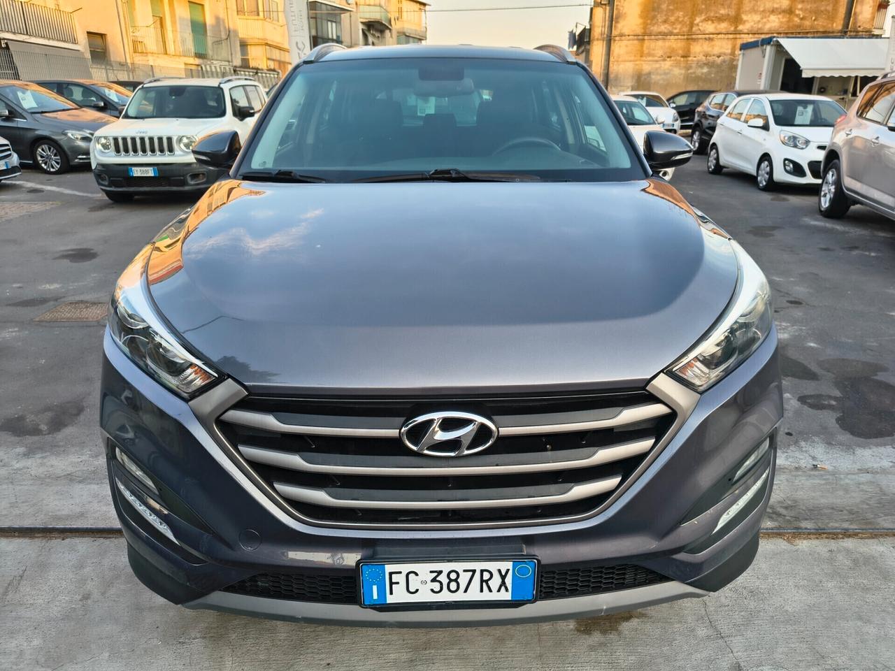 HYUNDAI TUCSON 1.6 BENZINA UNICOPROPRIETARIO 2016