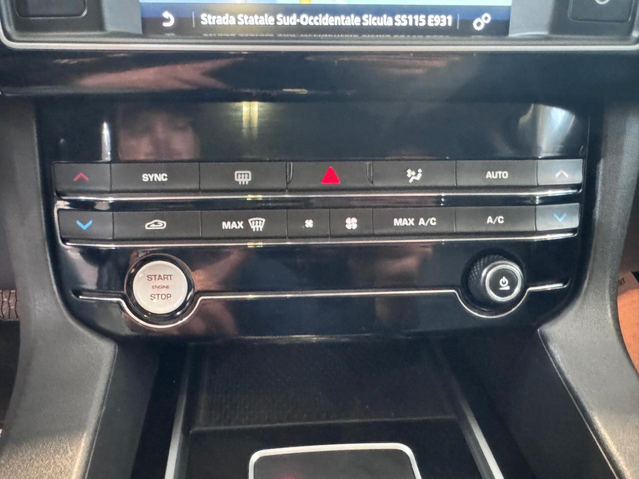 Jaguar F-Pace 2.0 D 180 CV AWD aut. Pure