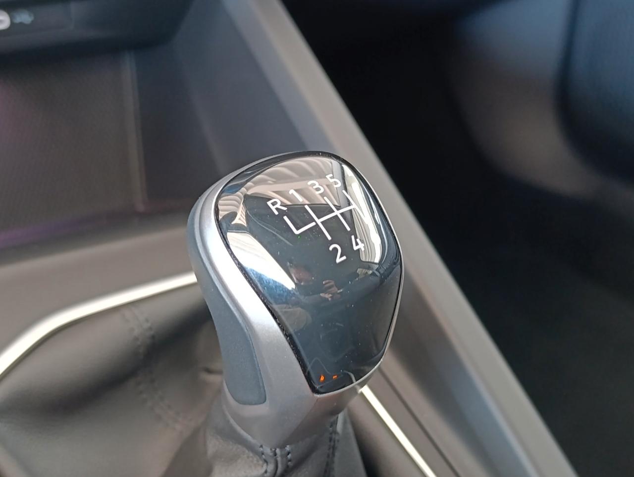 Volkswagen Golf 1.0 tsi Move 110cv
