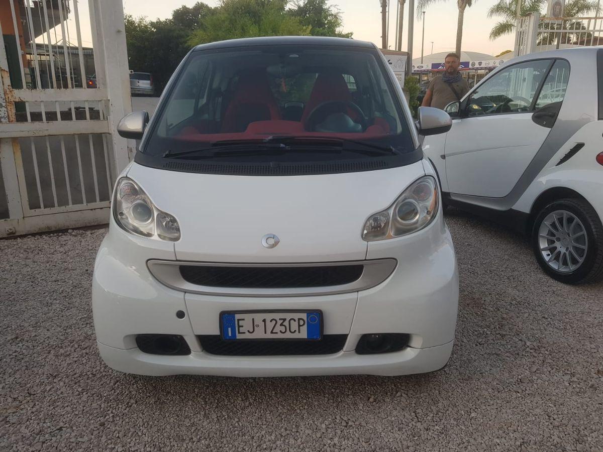 SMART - Fortwo - 52 kW MHD coupé White Tailor Made