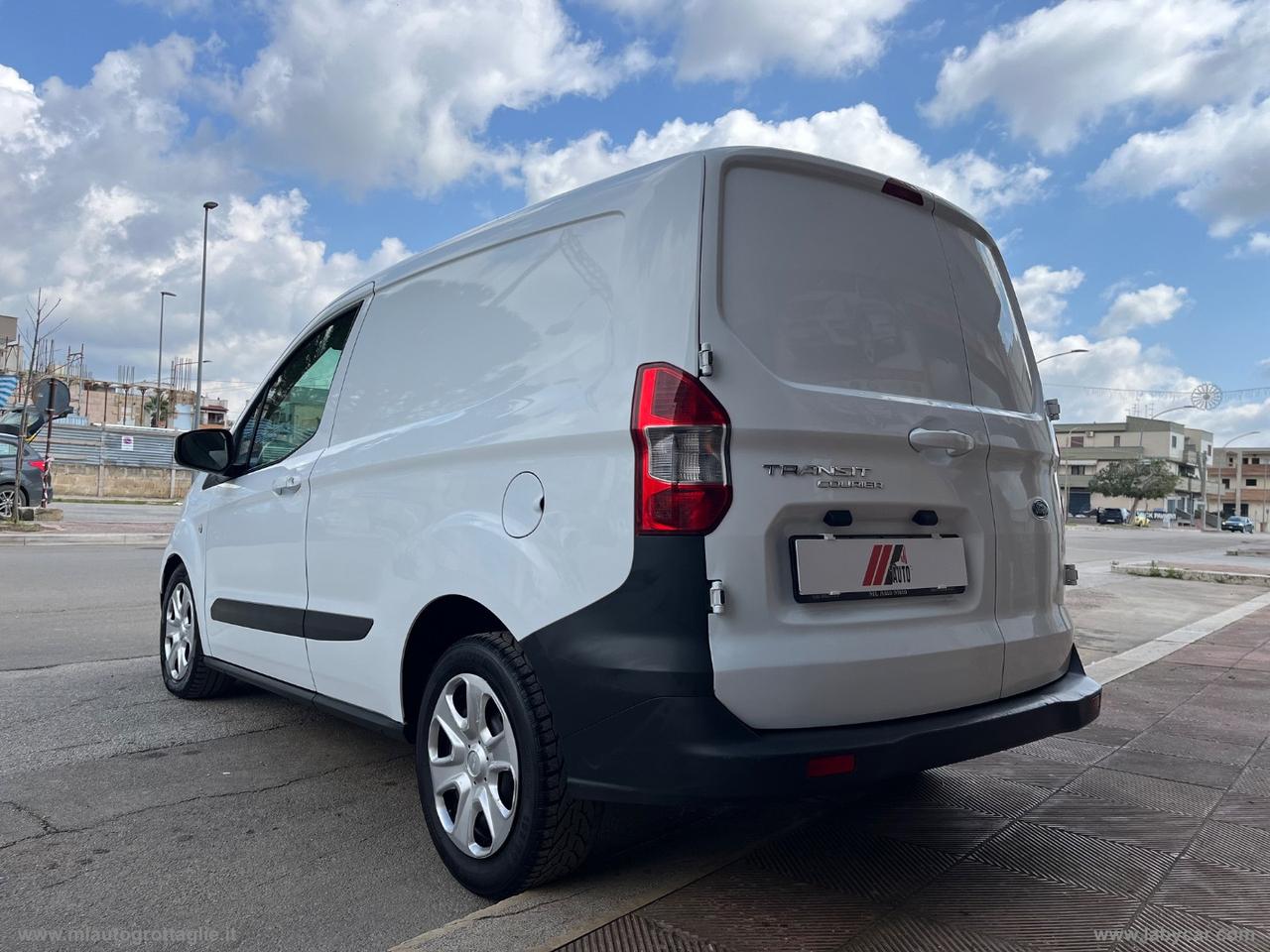 Transit Courier 1.5 TDCi 75CV Van Trend