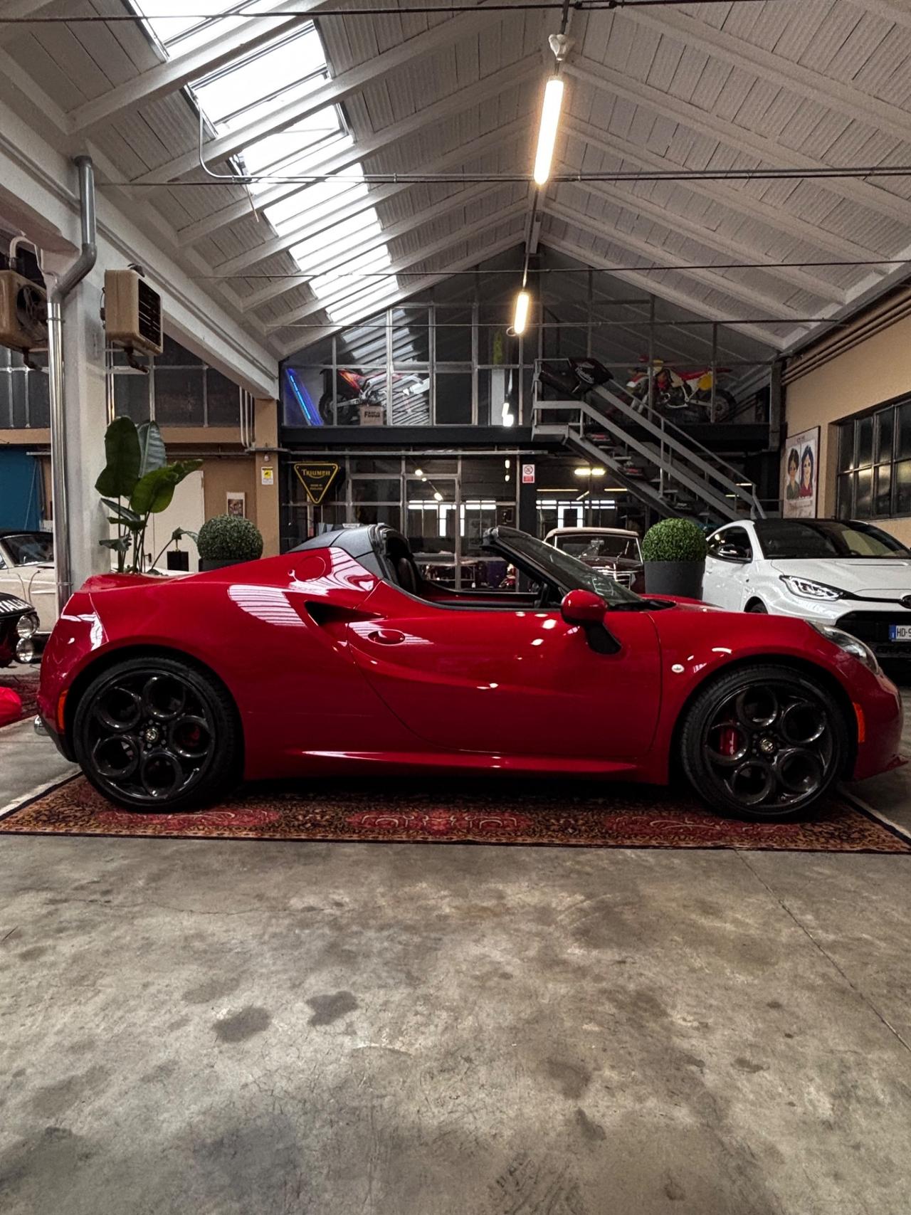 Alfa Romeo 4C 1750 TBi Spider